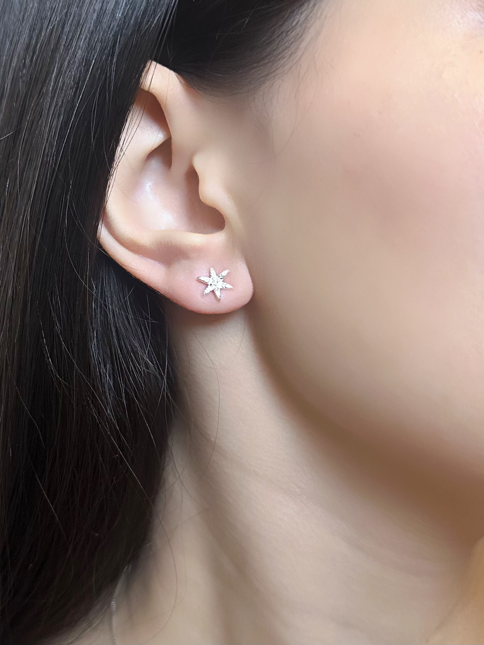 Brinco Prata Folhas 8mm - Imagem 2